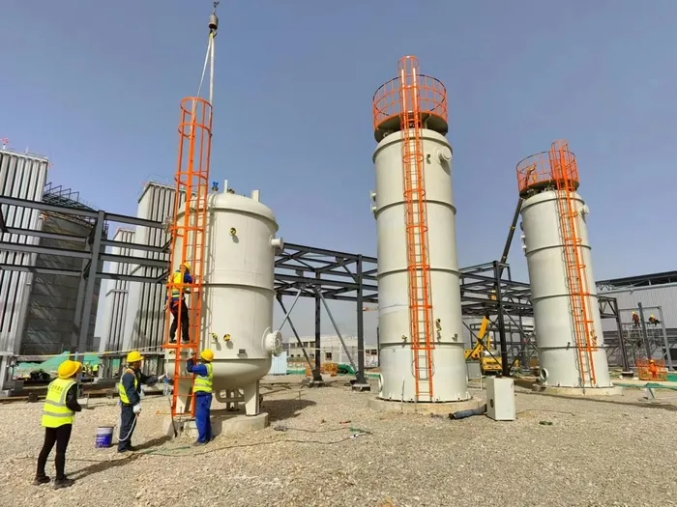 山东港华：安子坡LNG储配站项目3万立方LNG储罐主体圆满完成